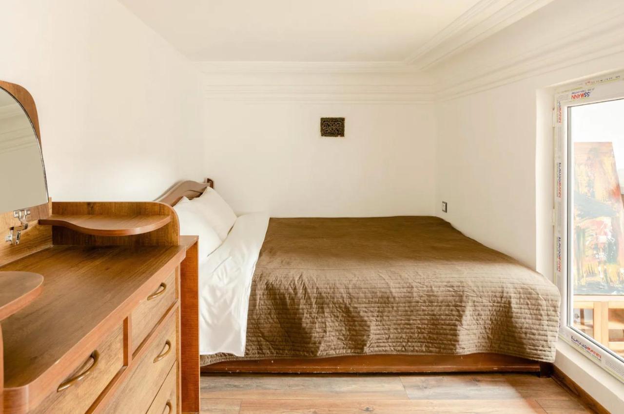 Lovely Dulcet Loft In Center Of Rustaveli Tiflis Exterior foto